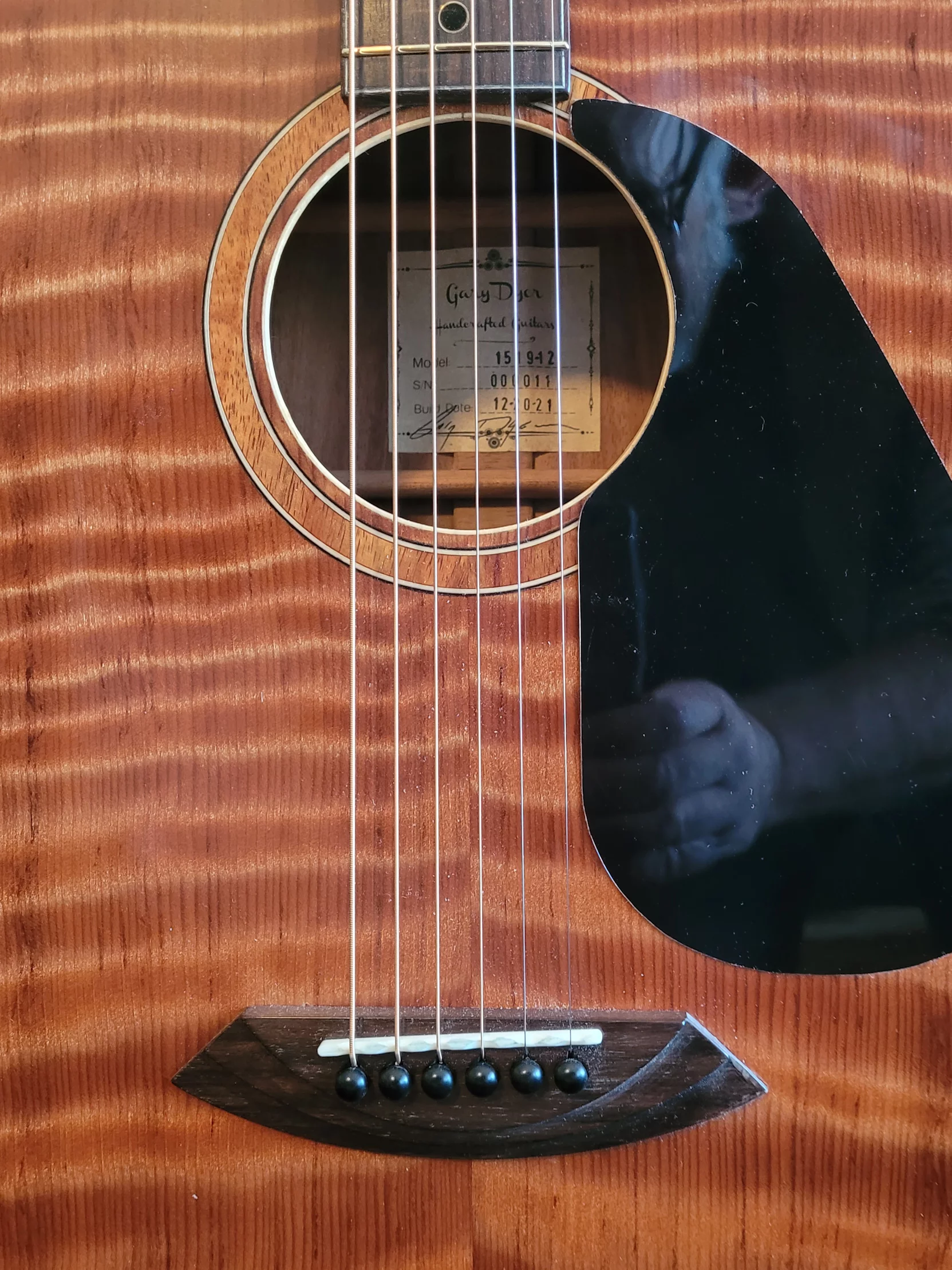 Om Flamed Redwood-Koa Guitar
