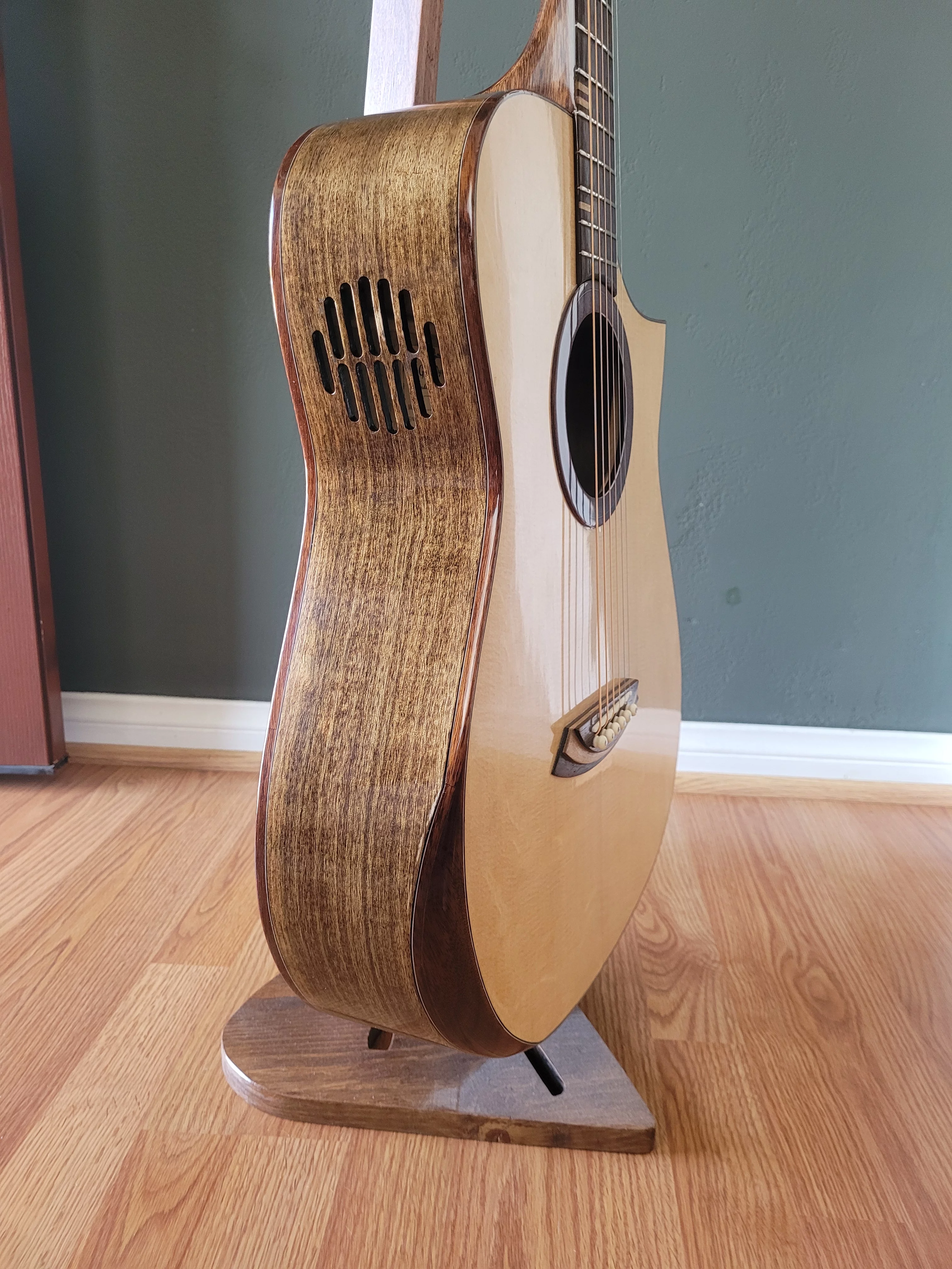 G12 Mango Spruce Signature Sound Port