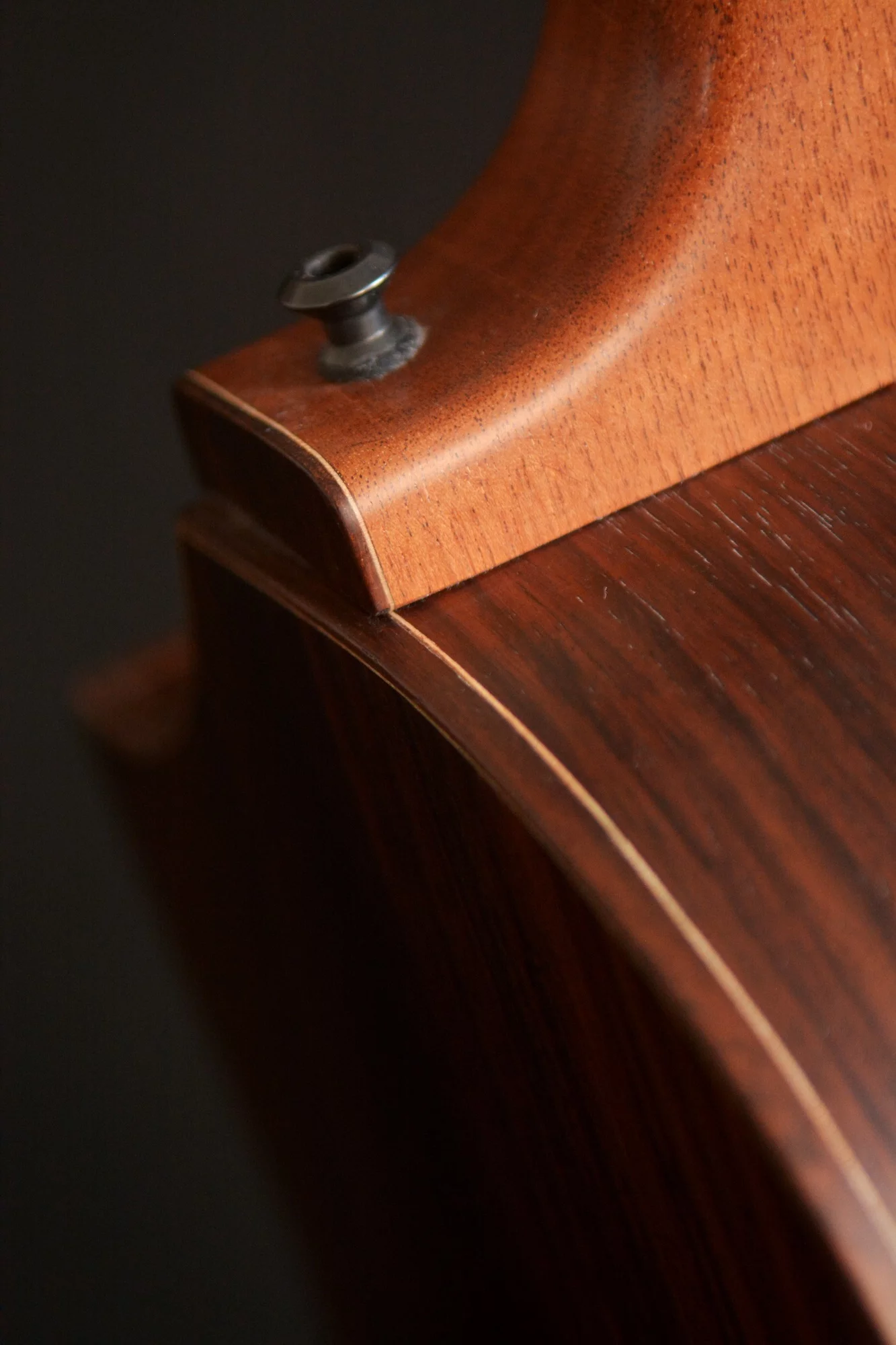G20 Wedge Parlor Neck Joint
